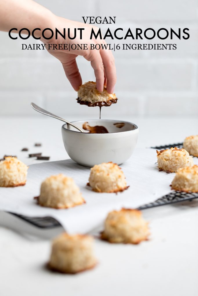 the words vegan coconut macaroons overlayed onto a batch of them.
