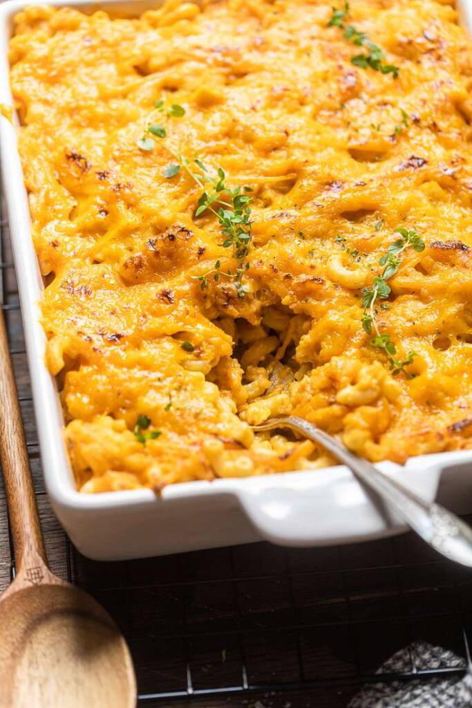 A casserole dish of vegan mac and cheese.