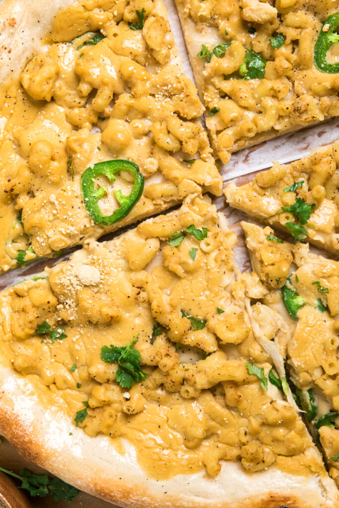 Vegan spicy mac and cheese pizza. 