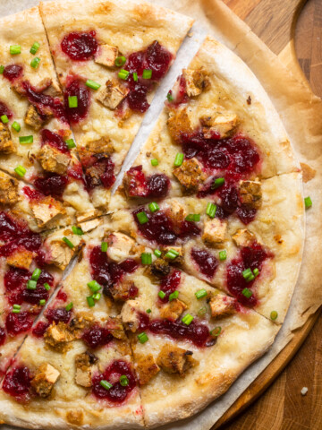 Top of Vegan Thanksgiving Leftover pizza.