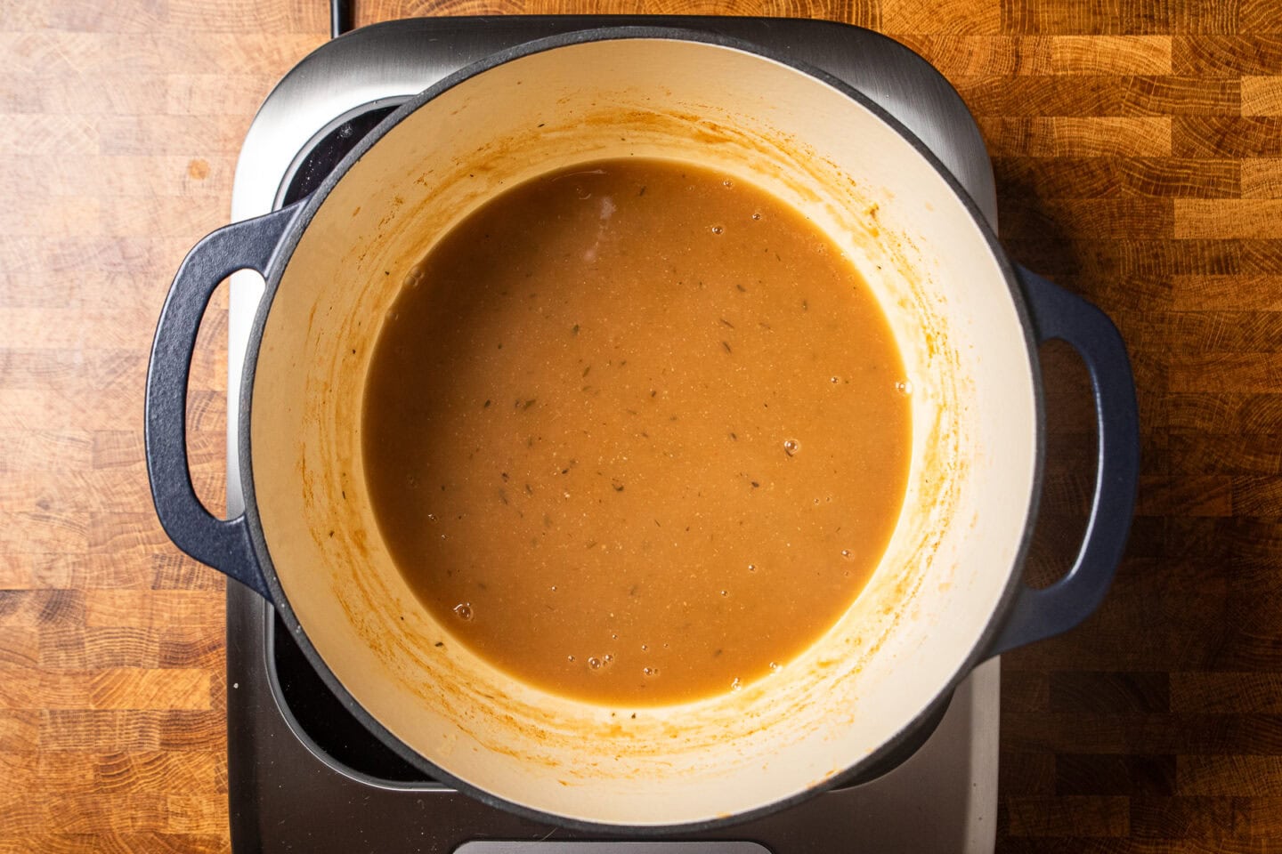 a pot of vegan gravy.